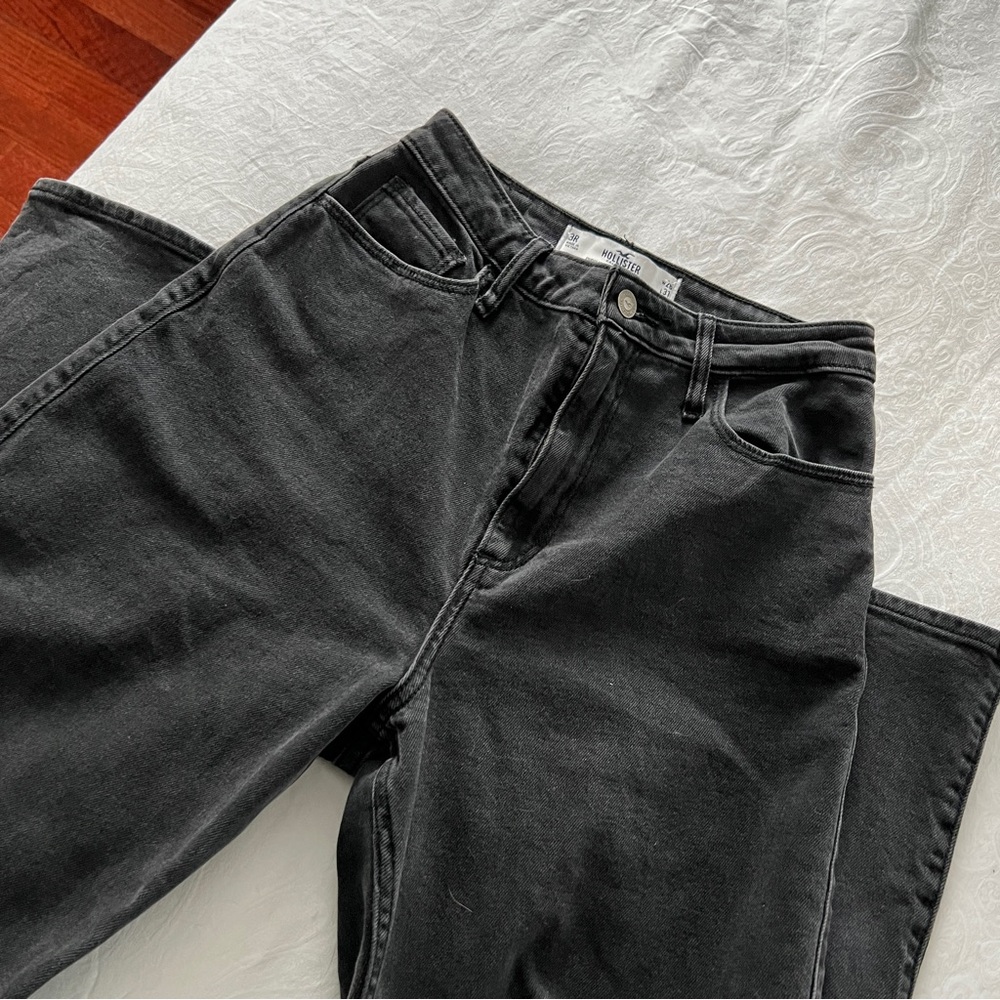 Wide leg ripped jeans